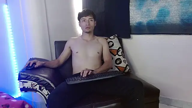 nolanjay  online show from 8, 1, 2025