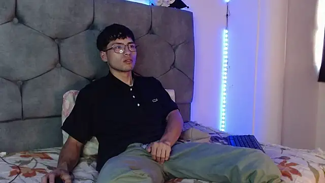 nolanjay  online show from 27, 1, 2025