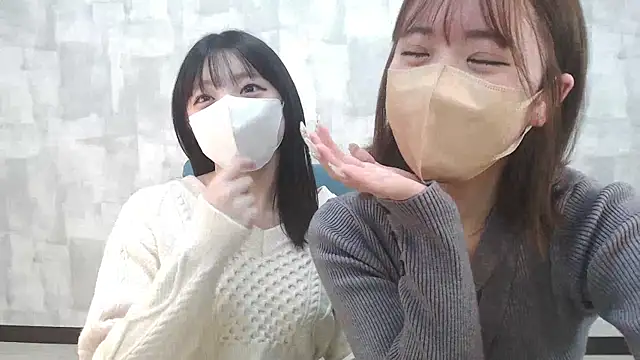 Snapshot of LOVE_MOMO_LOVE chatting on 6, 1, 2025 LOVE MOMO LOVE online show from 6, 1, 2025