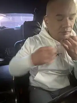 EatMyCake831 online show from 6, 1, 2025