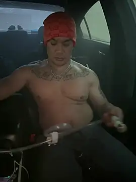 EatMyCake831 online show from 7, 1, 2025