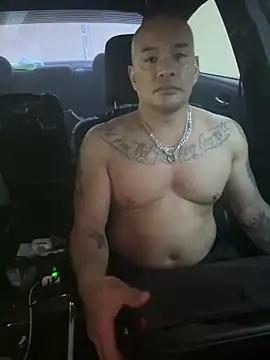 EatMyCake831 online show from 12, 1, 2025