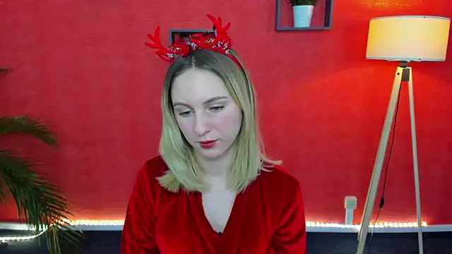 Lia Bloom  online show from 23, 12, 2024