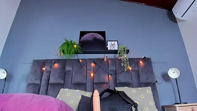 DulceAurora   online show from 5, 5, 2026