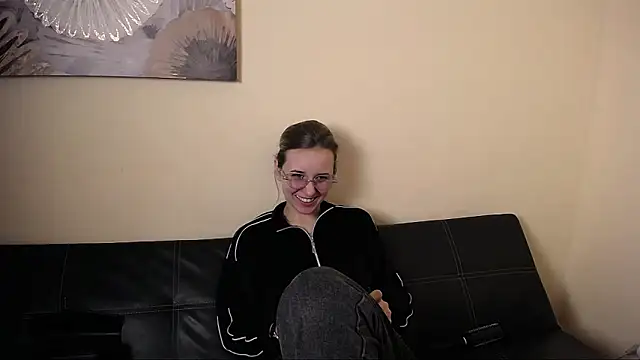  Nicole new online show from 5, 3, 2026