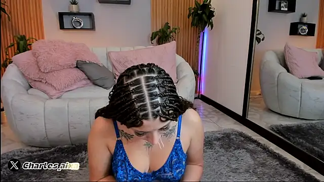 Aixaa charles online show from 15, 10, 2025