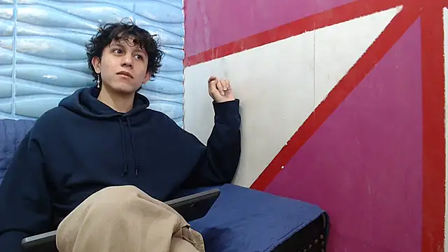 Snapshot of Felipe_Browns chatting on 5, 1, 2025 Felipe Browns online show from 5, 1, 2025