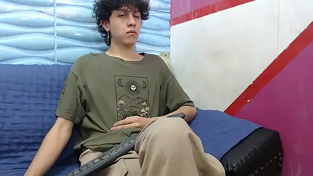 Snapshot of Felipe_Browns chatting on 7, 1, 2025 Felipe Browns online show from 7, 1, 2025