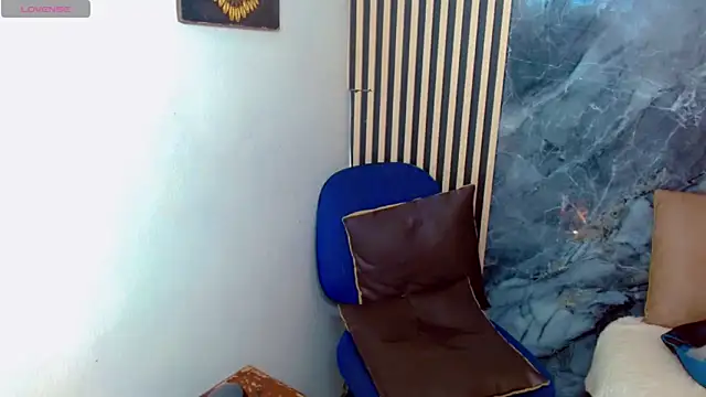 Snapshot of Isalombardi chatting on 3, 3, 2025 Isalombardi online show from 3, 3, 2025