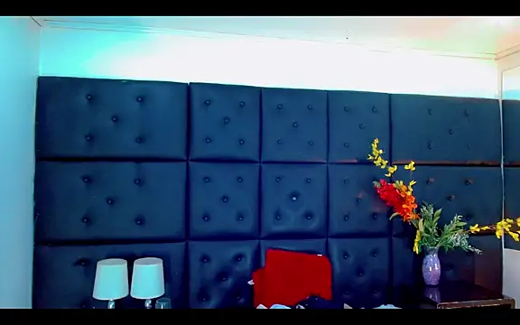 Snapshot of Isalombardi chatting on 3, 4, 2026 Isalombardi online show from 3, 4, 2026