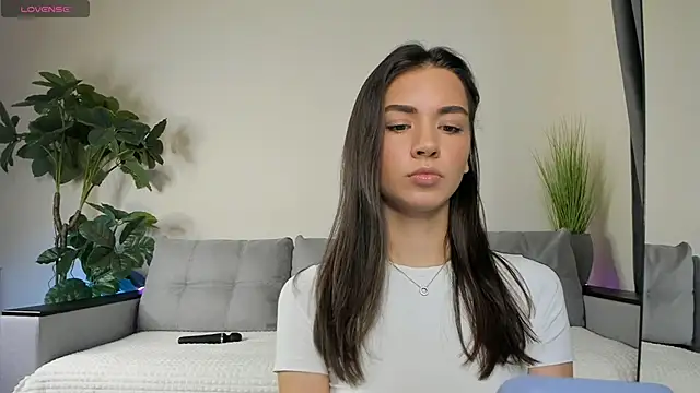 Snapshot of NicoleLuv chatting on 2, 12, 2024 NicoleLuv online show from 2, 12, 2024