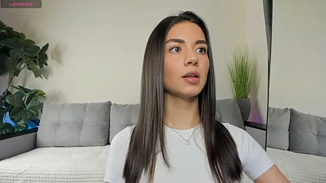 Snapshot of NicoleLuv chatting on 4, 12, 2024 NicoleLuv online show from 4, 12, 2024