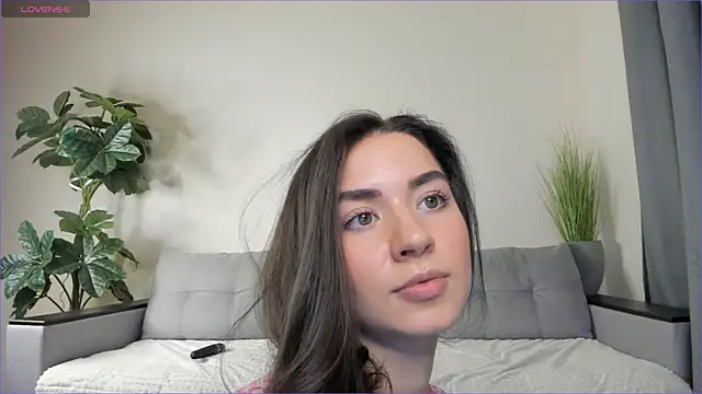 Snapshot of NicoleLuv chatting on 6, 2, 2025 NicoleLuv online show from 6, 2, 2025