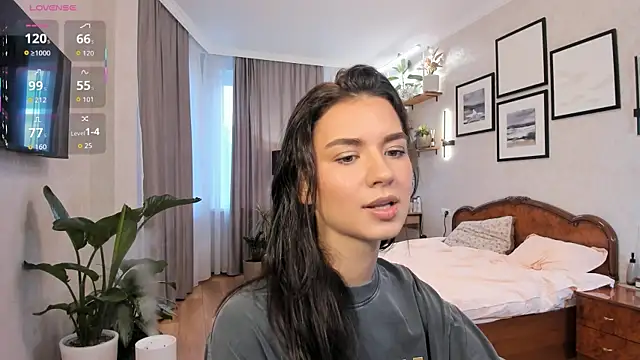 NicoleLuv online show from 15, 10, 2025