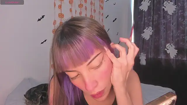 Snapshot of MiaGoth_ chatting on 22, 10, 2025 MiaGoth  online show from 22, 10, 2025