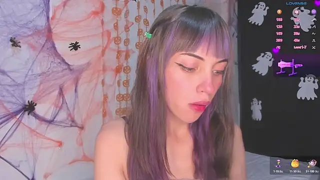 Snapshot of MiaGoth_ chatting on 25, 10, 2025 MiaGoth  online show from 25, 10, 2025