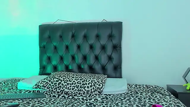 Snapshot of seline_wolff chatting on 15, 12, 2024 seline wolff online show from 15, 12, 2024