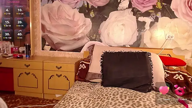 Snapshot of MarineSweet chatting on 8, 1, 2025 MarineSweet online show from 8, 1, 2025