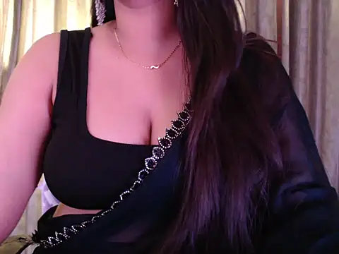 Sexy Myra18 online show from 18, 5, 2026