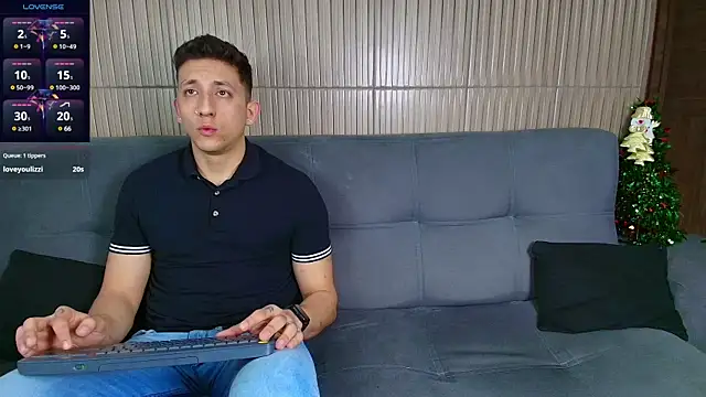 Snapshot of Maykol_Victoriasr chatting on 31, 12, 2024 Maykol Victoriasr online show from 31, 12, 2024