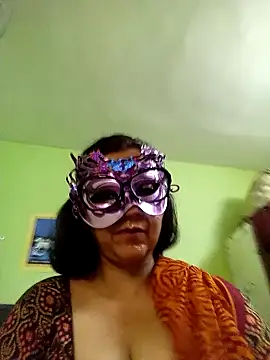 Snapshot of DesiMuffin chatting on 2, 12, 2024 DesiMuffin online show from 2, 12, 2024