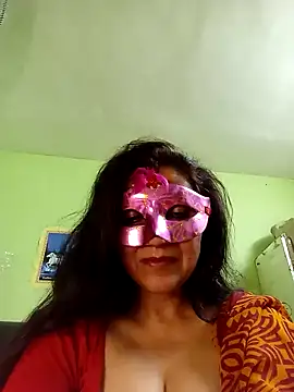Snapshot of DesiMuffin chatting on 31, 12, 2024 DesiMuffin online show from 31, 12, 2024
