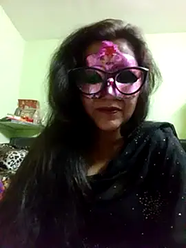 Snapshot of DesiMuffin chatting on 18, 3, 2025 DesiMuffin online show from 18, 3, 2025