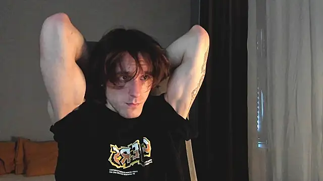 Snapshot of misterhult chatting on 4, 12, 2024 misterhult online show from 4, 12, 2024