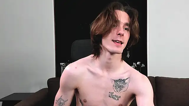 Snapshot of misterhult chatting on 11, 3, 2025 misterhult online show from 11, 3, 2025