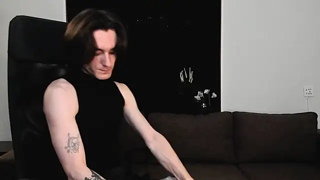 Snapshot of misterhult chatting on 12, 3, 2025 misterhult online show from 12, 3, 2025