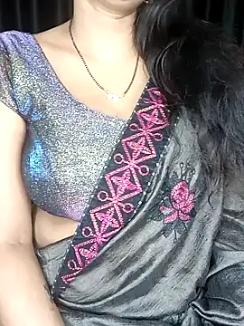 Snapshot of kaamuk_shweta chatting on 1, 2, 2025 kaamuk shweta online show from 1, 2, 2025