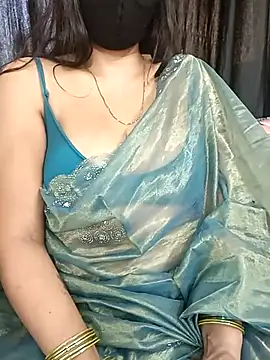 Snapshot of kaamuk_shweta chatting on 19, 2, 2025 kaamuk shweta online show from 19, 2, 2025
