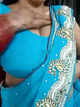 Snapshot of kaamuk_shweta chatting on 1, 3, 2025 kaamuk shweta online show from 1, 3, 2025