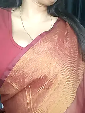 Snapshot of kaamuk_shweta chatting on 4, 3, 2025 kaamuk shweta online show from 4, 3, 2025