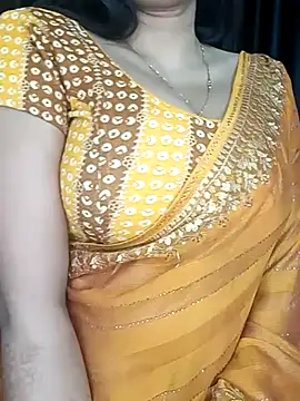 Snapshot of kaamuk_shweta chatting on 5, 3, 2025 kaamuk shweta online show from 5, 3, 2025