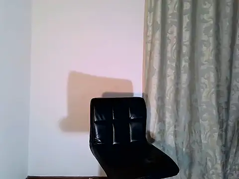 Snapshot of ReginaStar16 chatting on 10, 2, 2025 ReginaStar16 online show from 10, 2, 2025