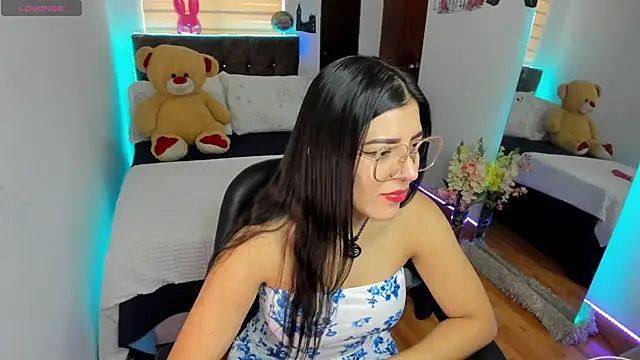 Luxxur69 online show from 9, 5, 2026