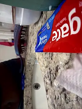 Snapshot of honeybrow chatting on 17, 1, 2026 honeybrow online show from 17, 1, 2026