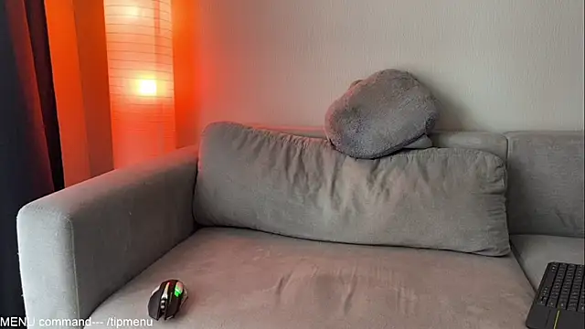 Adam misti online show from 8, 4, 2026