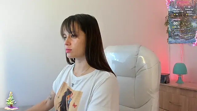 Snapshot of Laayla_fiire2 chatting on 20, 12, 2024 Laayla fiire2 online show from 20, 12, 2024