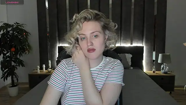  Sarah Soul  online show from 17, 12, 2024