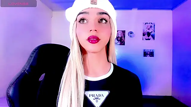 Snapshot of Elissa_taylor_ chatting on 17, 11, 2025 Elissa taylor online show from 17, 11, 2025