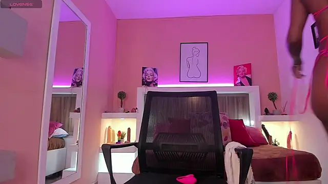 Snapshot of Renata_Foxx2 chatting on 31, 1, 2025 Renata Foxx2 online show from 31, 1, 2025