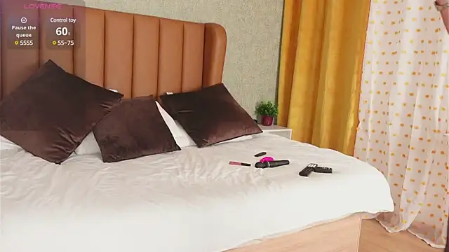 Alexa Duque34 online show from 9, 2, 2025