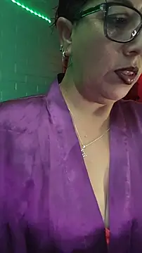 TRISH MILF online show from 3, 12, 2024