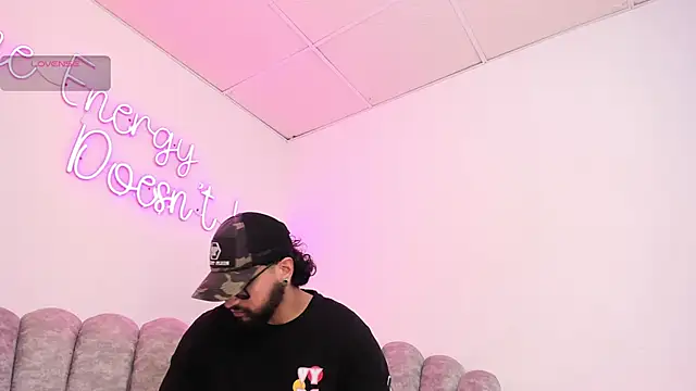 Chrys Harris01 online show from 6, 12, 2024