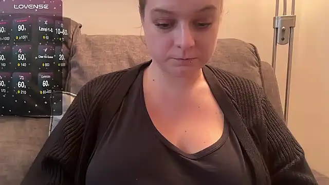 NaughtyWifeUK online show from 5, 12, 2025