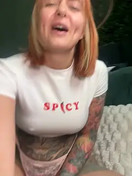 Snapshot of ObviouslyPeachy chatting on 14, 3, 2026 ObviouslyPeachy online show from 14, 3, 2026