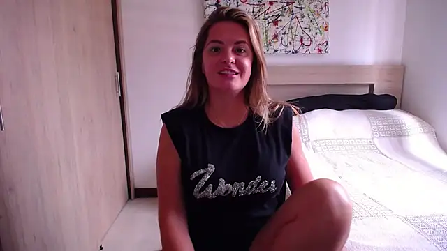 ParisW online show from 20, 2, 2025