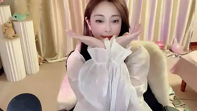 Daisy-77 online show from 10, 2, 2025